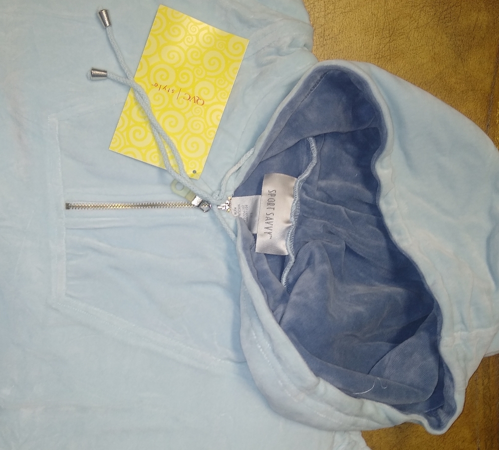 SPORTS SAVVY SIZE 1X WOMEN'S JOGGER HOODIE (NEW) VERY PLUSH MATERIAL